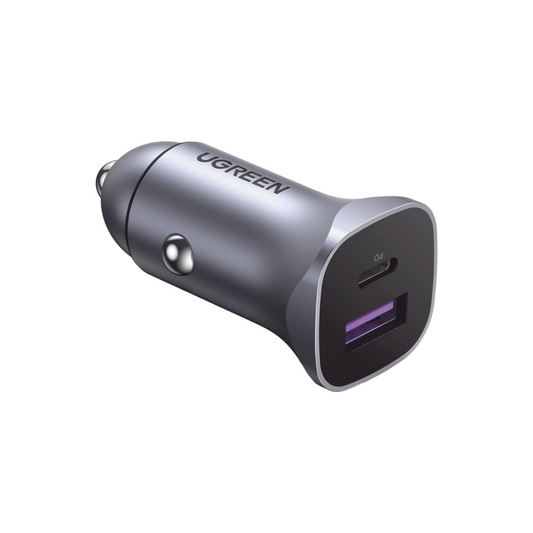 Cargador de Auto de 30W con Puertos USB-A y USB-C, de Carga rápida y Diseño compacto.