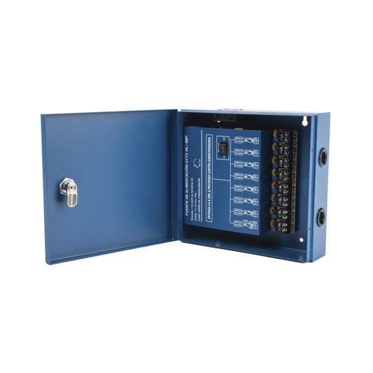 Interior con protección y regulación de voltaje en la fuente EPCOM 16A