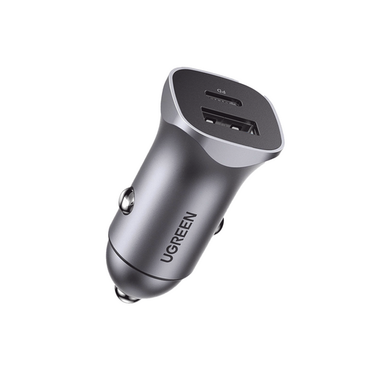 Cargador de Auto de 30W con Puertos USB-A y USB-C, de Carga rápida y Diseño compacto.